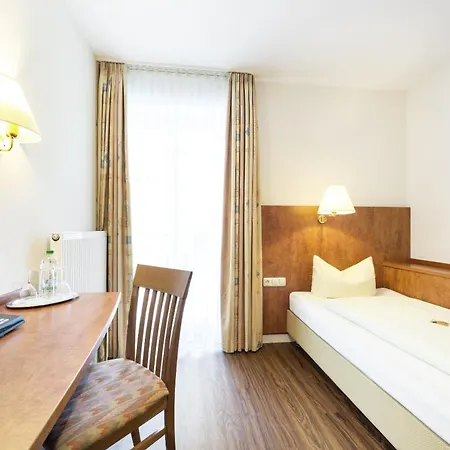 ホテル Am Klostergarten