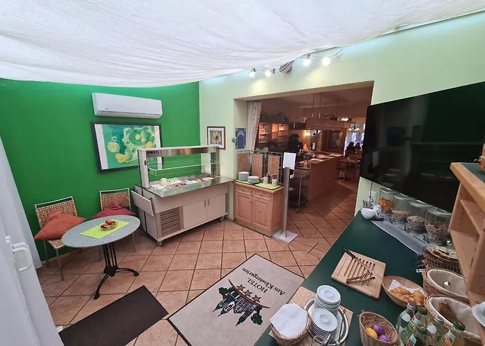 Otel Am Klostergarten 3*