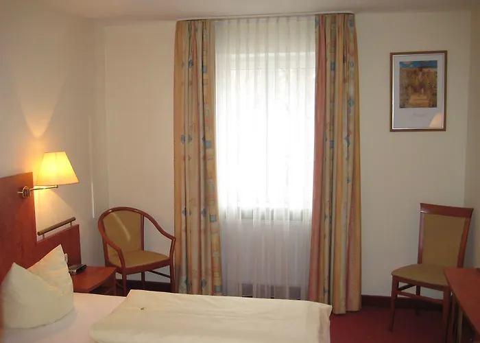 Otel Am Klostergarten 3*