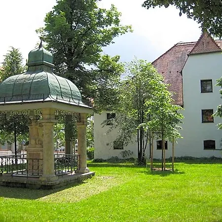 Am Klostergarten 3*