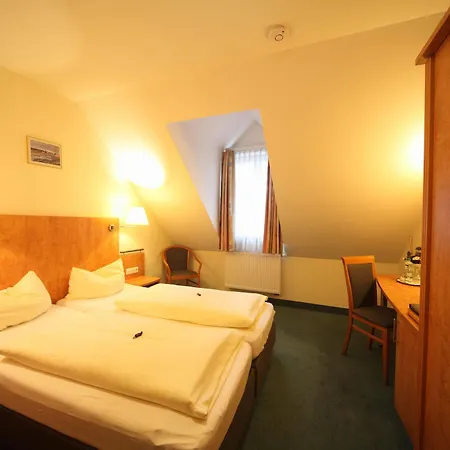 Hotel Am Klostergarten 3*
